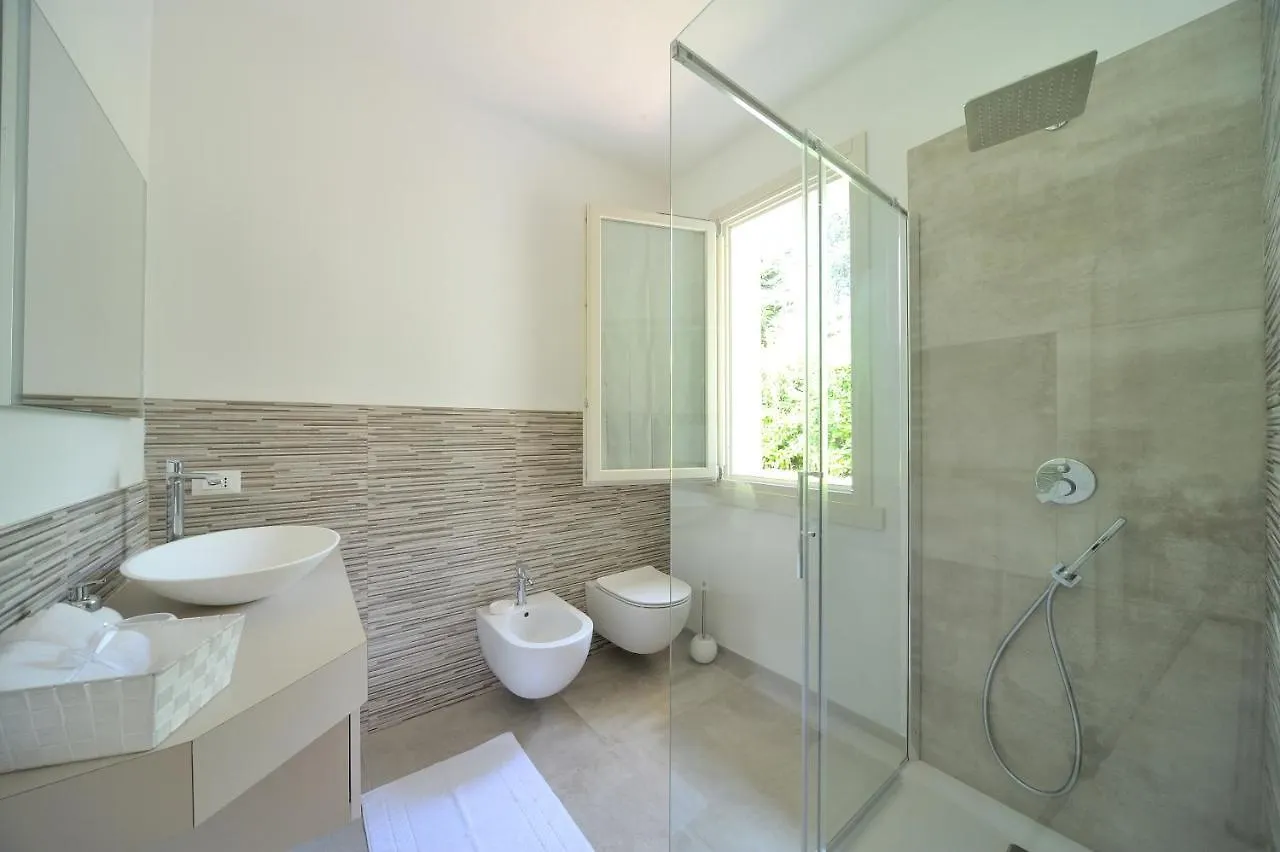 Villa Josephine San Felice del Benaco Bed & Breakfast