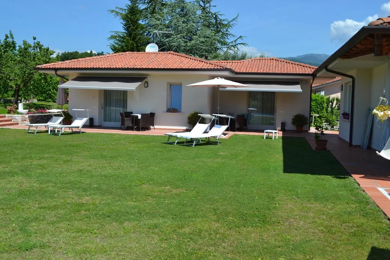 Villa Josephine San Felice del Benaco Bed & Breakfast